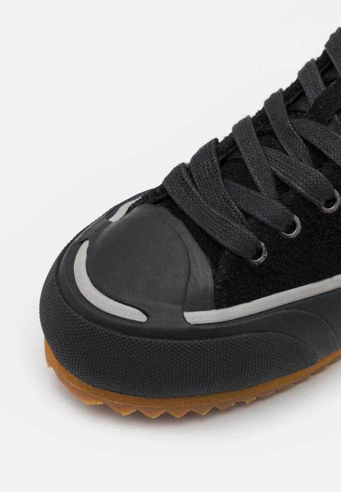 Diesel UNISEX - High-top Trainers - Black - Image 6