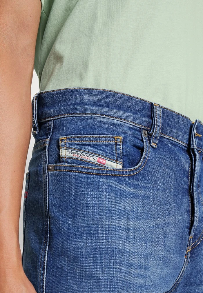 Diesel 2020 VIKER - Straight Leg Jeans - Blue Denim - Image 5