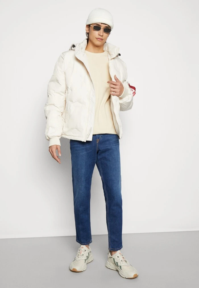 Diesel 2005 D-FINING - Jeans Tapered Fit - 09d46 01 - Image 4