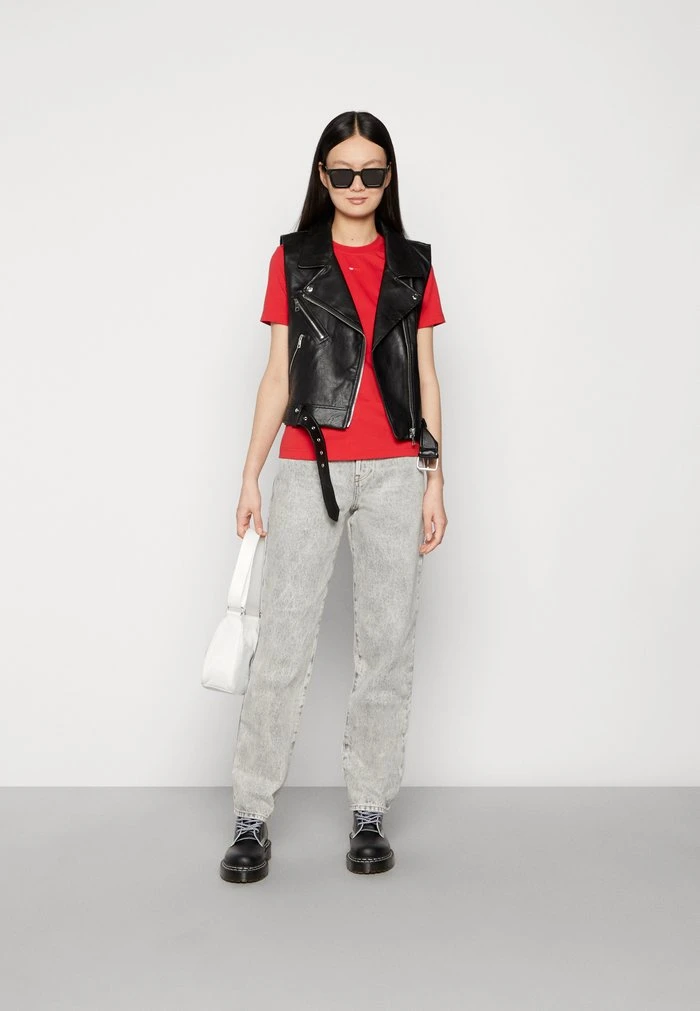 Diesel MICRODIV - Basic T-shirt - Red - Image 2