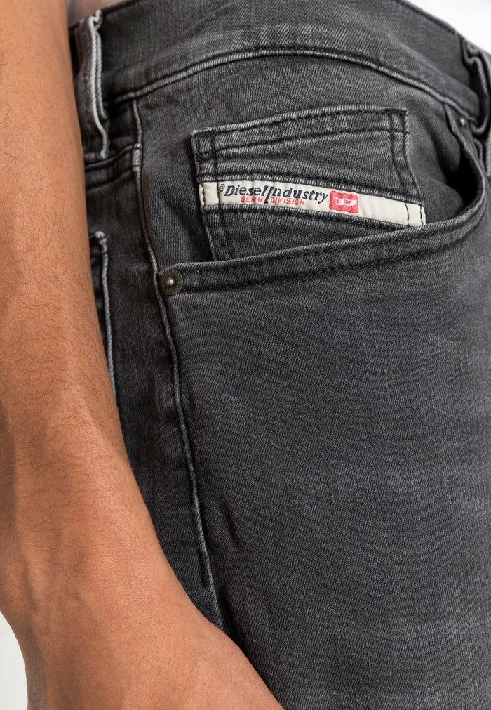 Diesel D-MIHTRY - Straight Leg Jeans - 0gdaq 02 - Image 5