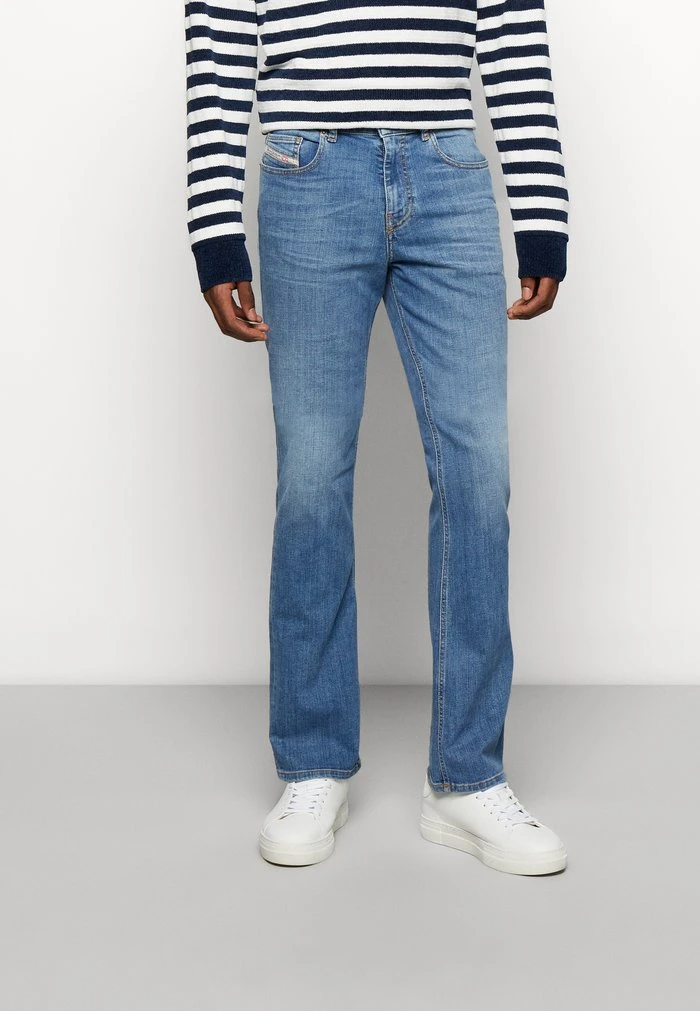Diesel 2021 - Bootcut Jeans - 09d47 01